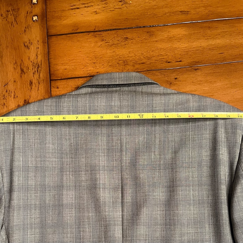 Issimo Italian Men's Gray  Plaid Suit 48L - Picture 15 of 16